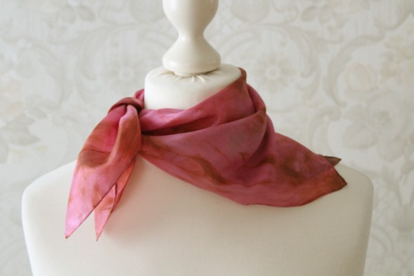 Tuch aus Seide Nickytuch Fantasie rosa braun Handarbeit
