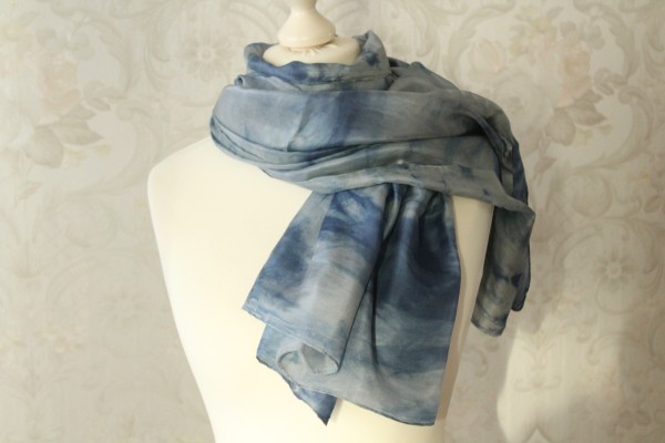 XXL Seidentuch blau 180 x 90 cm Handarbeit Tuch Seide