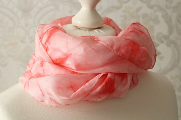 großes Seidentuch 115 cm rosa Farbgeflüster Tuch Handarbeit
