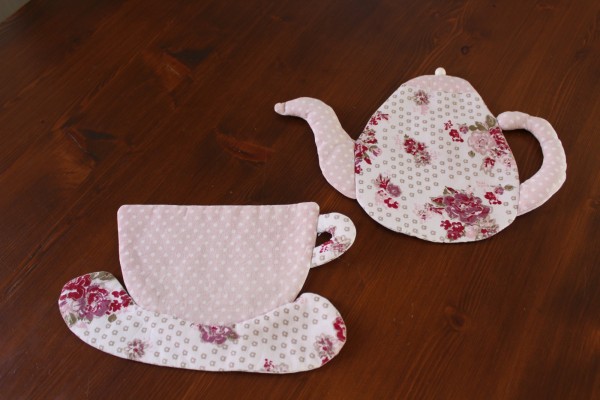 Untersetzer Set Tasse und Kanne genäht Handarbeit Einzelstück