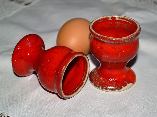 Eierbecher rote Keramik getöpfert Handarbeit
