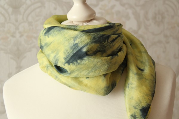 Seidentuch Handarbeit Fantasie in Grün Gelb Einzelstück