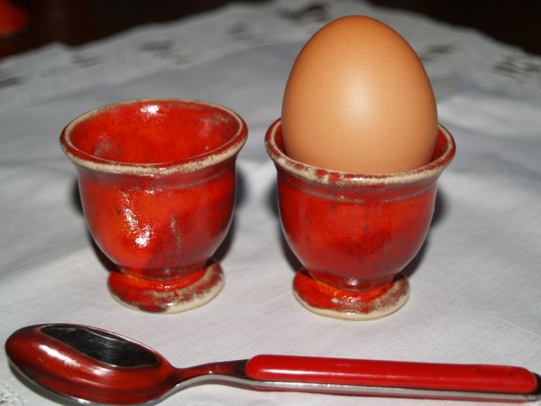 Eierbecher rote Keramik Serie Mohn getöpfert