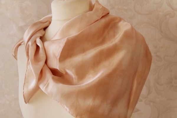 elegantes Seidentuch beige hell Tuch aus Seide Handarbeit