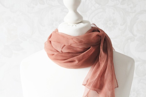 Schal aus Seiden Chiffon helles braun Handarbeit