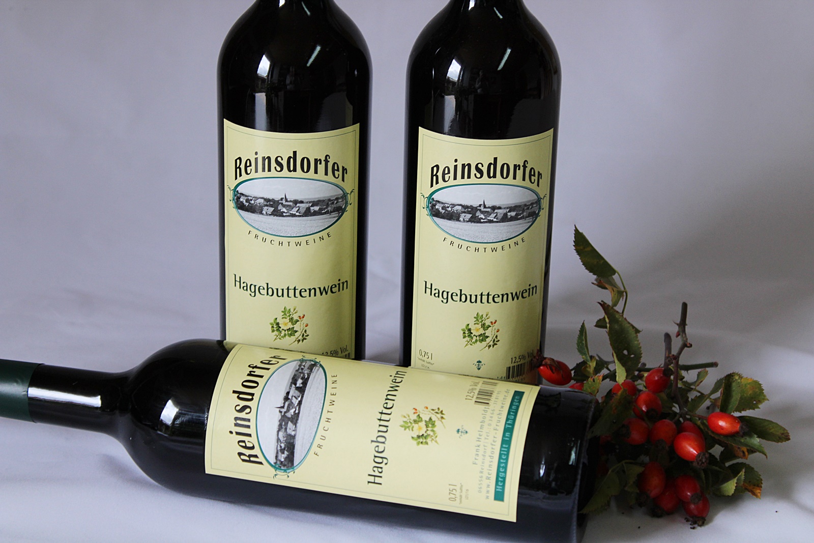 Hagebuttenwein Wein aus der Hagebutte hausgemacht