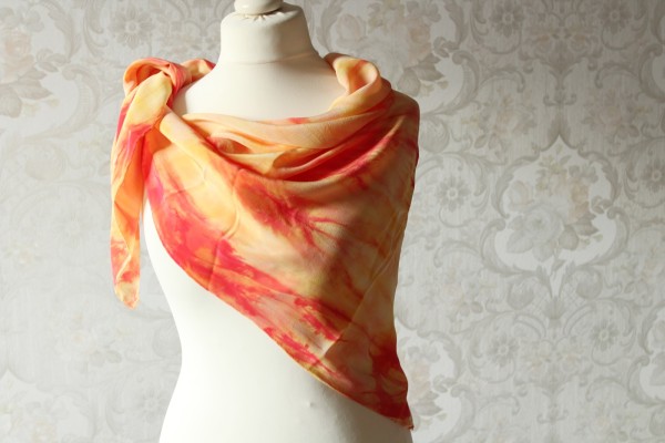 Seidentuch Sinfonie gelb orange großes Tuch Seide Handarbeit