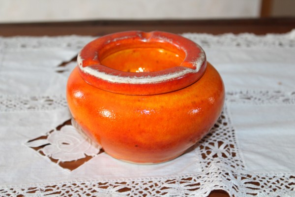 Aschenbecher getöpfert Sturmaschenbecher orange Keramik