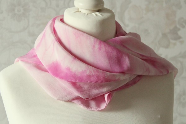 Tuch aus Seide Seidentuch Sinfonie rosa Handarbeit