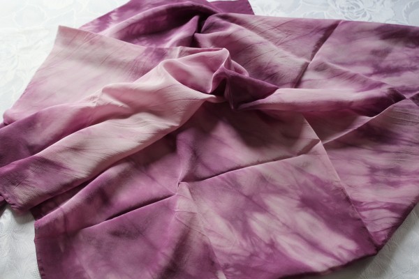 Seide Crepe de Chine Stoff handgefärbt violett 85 x 80 cm