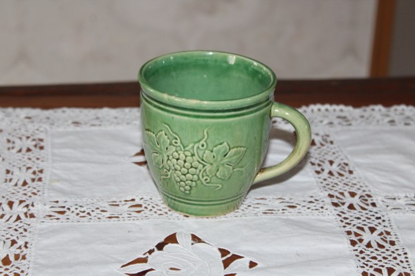 Tasse grün Weinbecher Keramik Töpferei