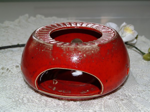 Stövchen aus Keramik rote Geschirrserie Mohn