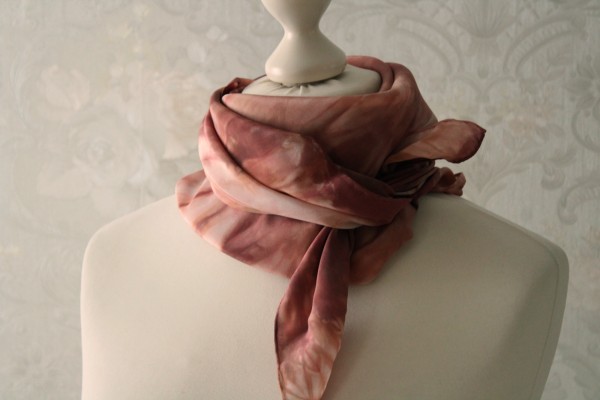 Seidentuch Farbgeflüster beige braun rot Handarbeit