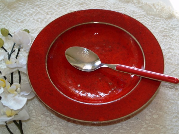 rote Suppenteller Teller Keramik rot Töpferware
