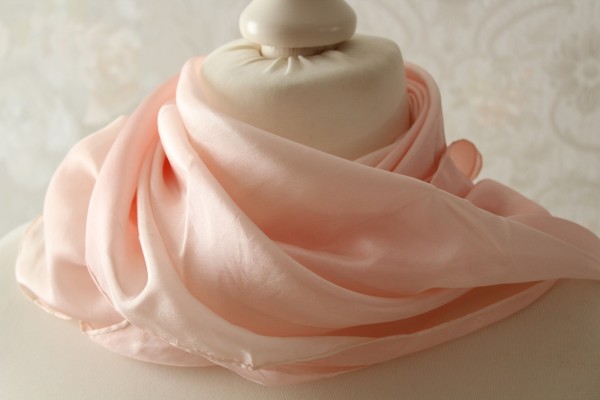 pastell rosa Schal aus Seide Seidenschal Handarbeit