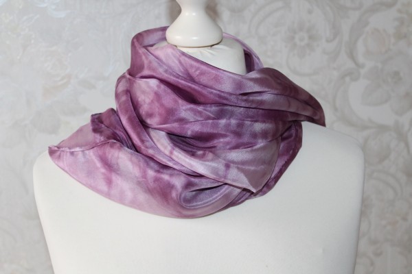 Seidentuch lila Farbgeflüster Tuch aus Seide Handarbeit