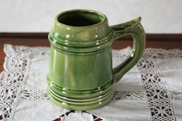 grüner Bierkrug getöpfert Keramik Bembel Humpen